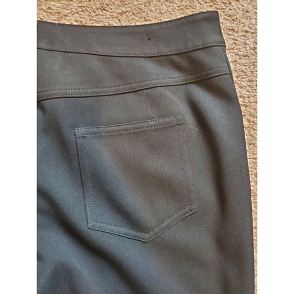 St. John Evening Black Red Metallic Embellished Leg Flare Dress Pants, Size 4 - Picture 10 of 12